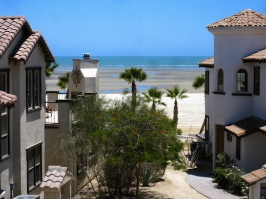 El Dorado Condominio 692 playa