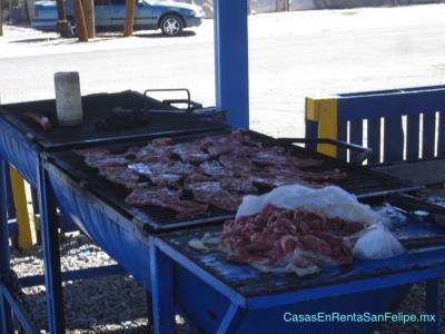 Alicias Supermercado auto servicio San Felipe asar carne libre para los clientes